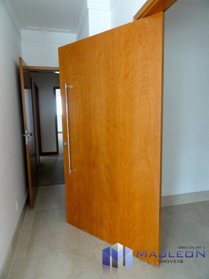 Apartamento à venda com 3 quartos, 298m² - Foto 31