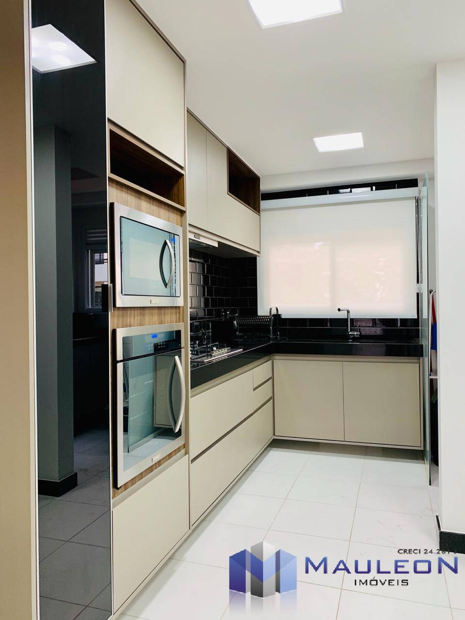 Apartamento para alugar com 3 quartos, 130m² - Foto 33