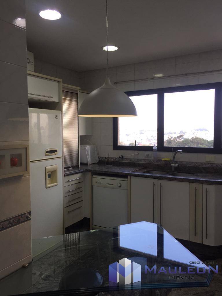 Apartamento à venda com 3 quartos, 156m² - Foto 18