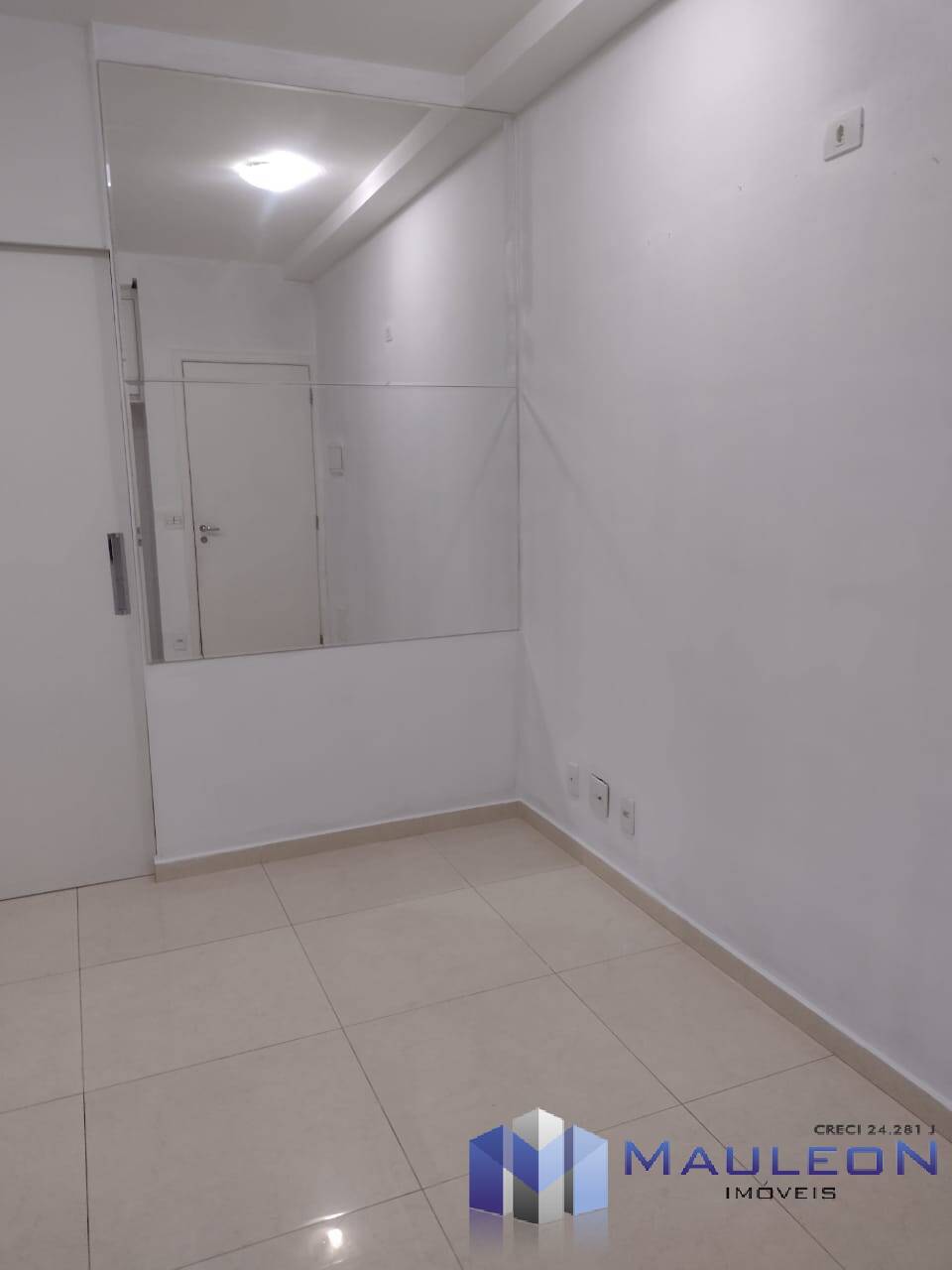 Apartamento à venda com 1 quarto, 40m² - Foto 8