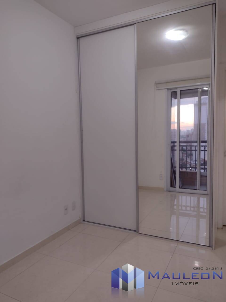 Apartamento à venda com 1 quarto, 40m² - Foto 17