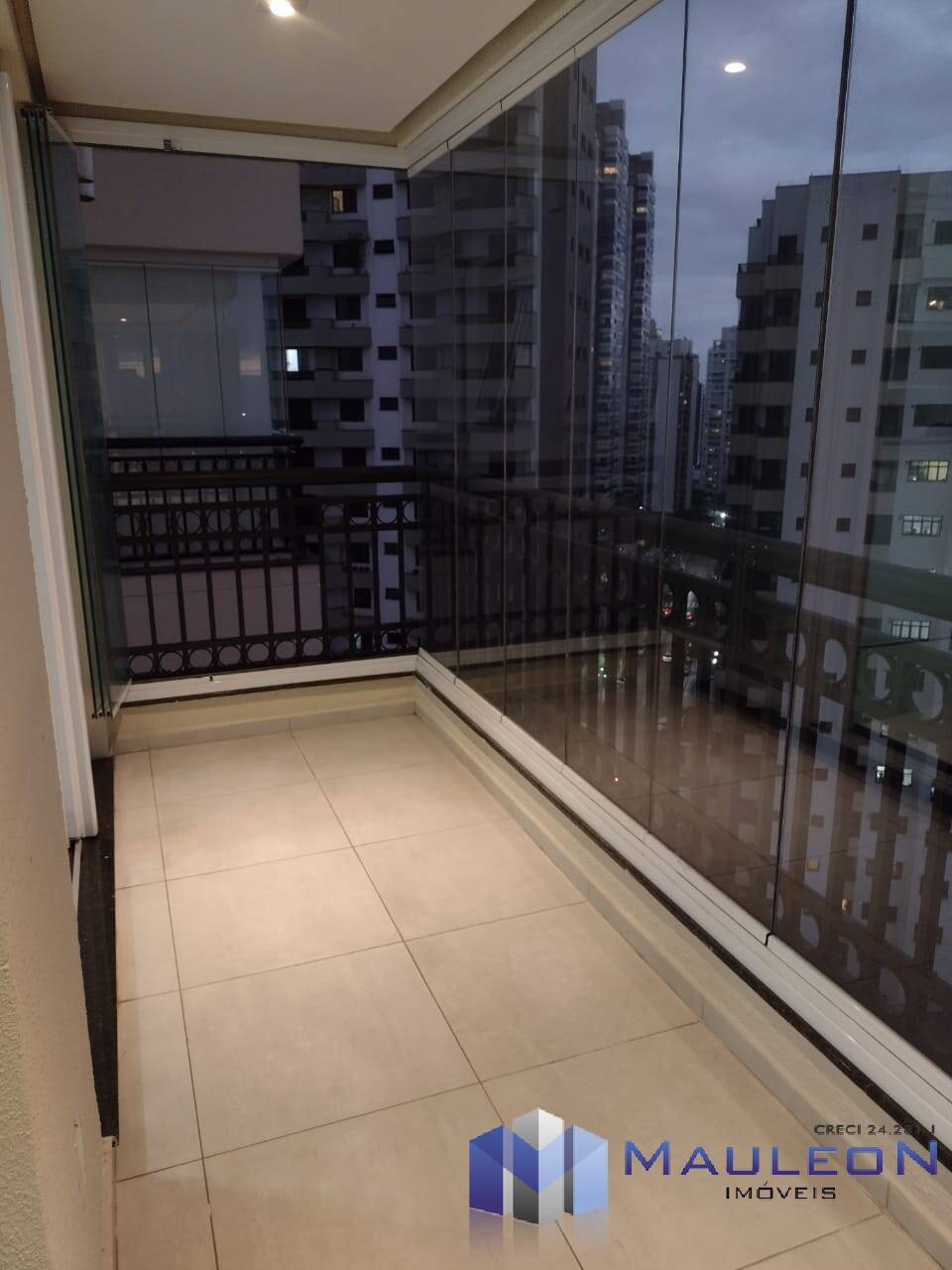 Apartamento à venda com 1 quarto, 40m² - Foto 2