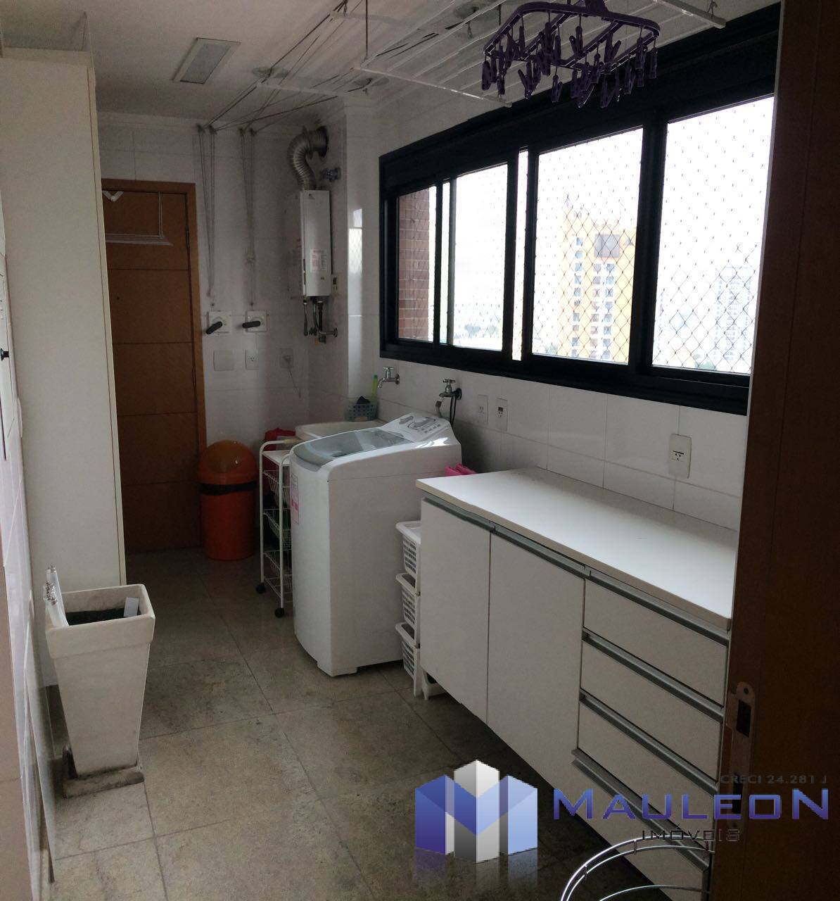 Apartamento para alugar com 3 quartos, 186m² - Foto 11