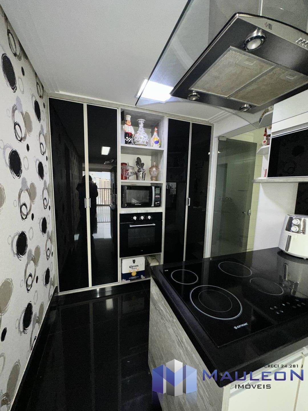 Apartamento à venda com 3 quartos, 137m² - Foto 26