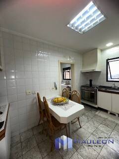 Apartamento à venda com 3 quartos, 130m² - Foto 15