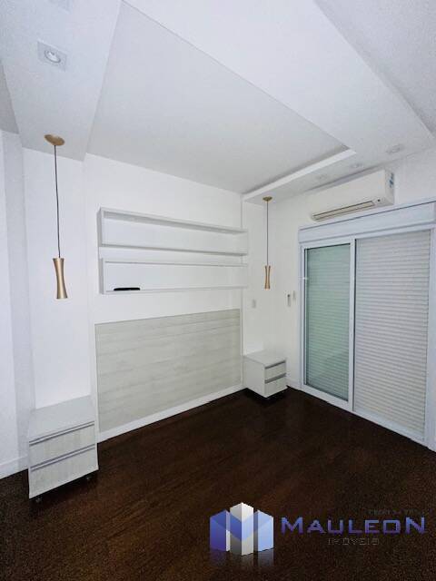 Apartamento à venda com 3 quartos, 95m² - Foto 18