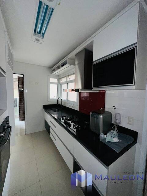 Apartamento à venda com 3 quartos, 95m² - Foto 31