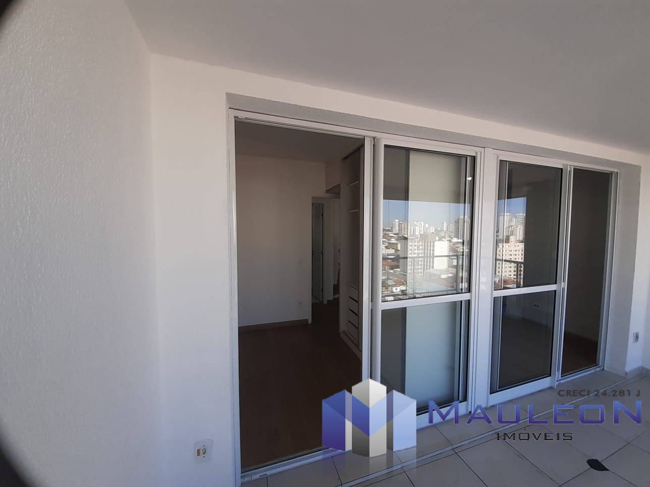 Apartamento à venda com 2 quartos, 71m² - Foto 2