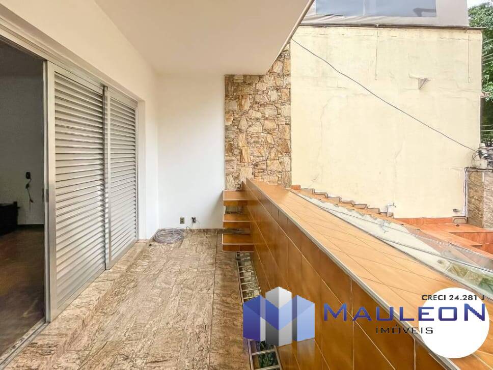 Casa à venda e aluguel com 3 quartos, 292m² - Foto 12