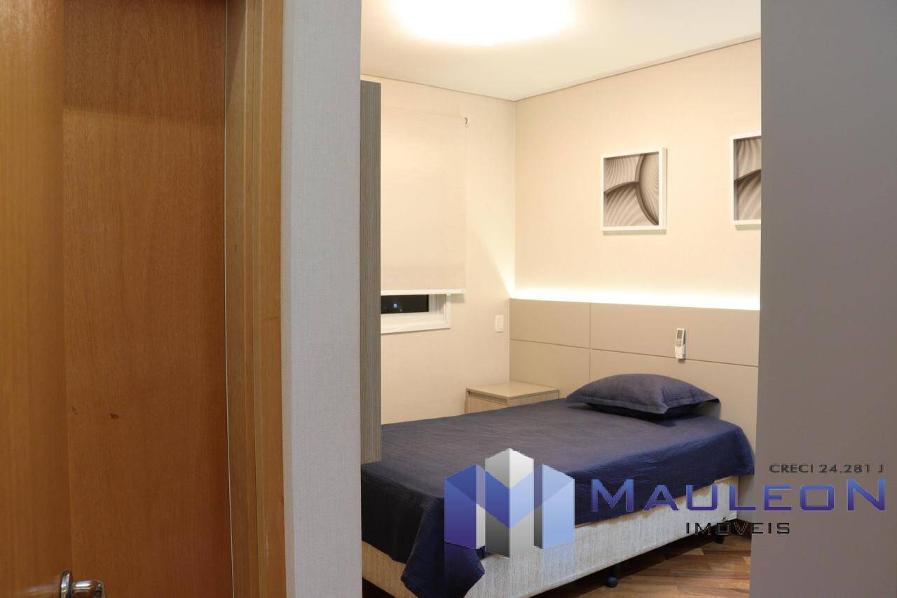 Apartamento à venda com 3 quartos, 218m² - Foto 25