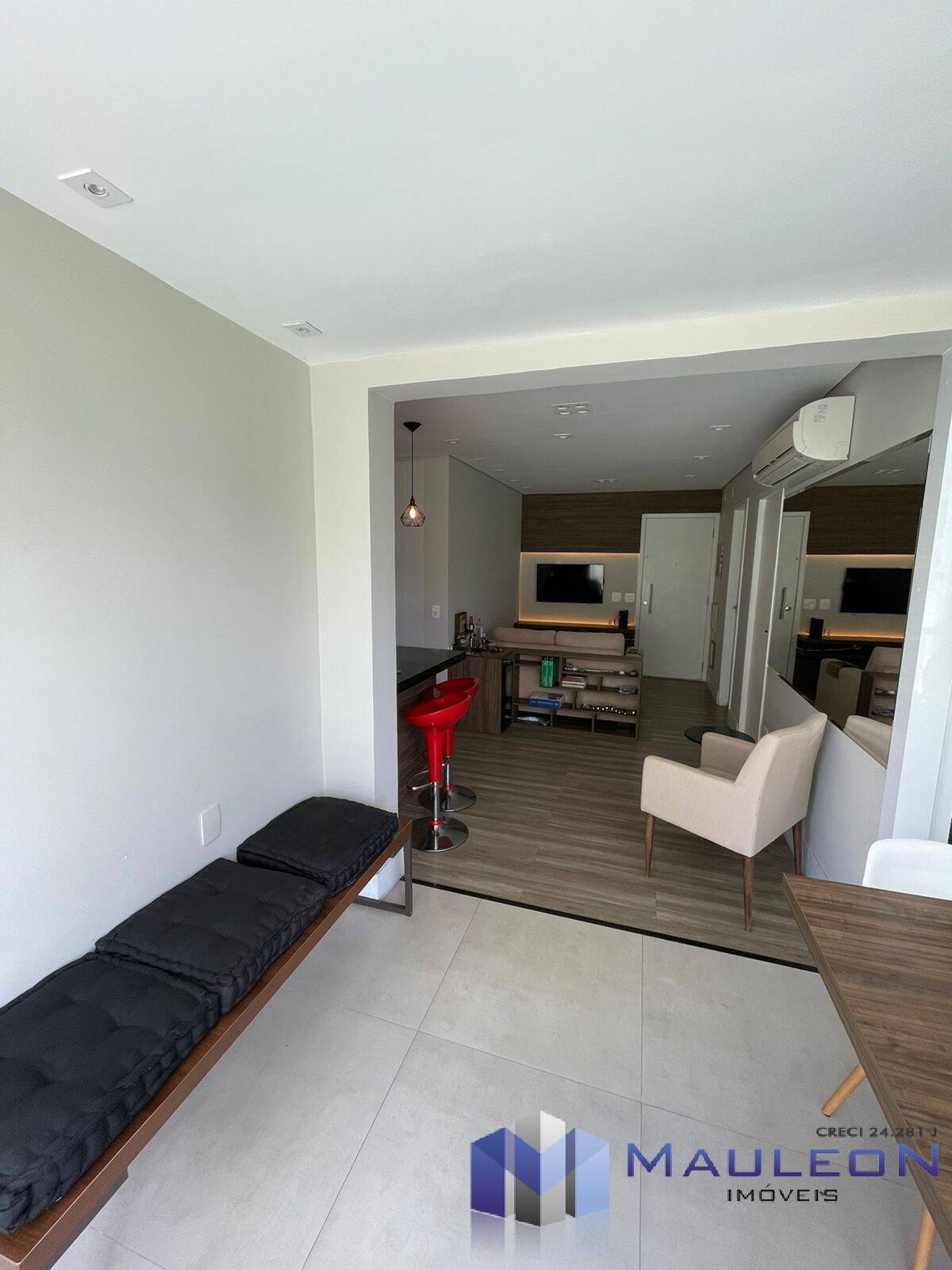 Apartamento à venda com 1 quarto, 50m² - Foto 5