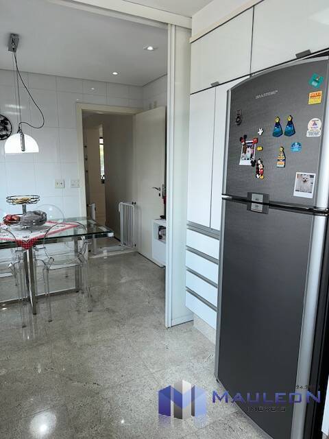 Apartamento à venda com 3 quartos, 186m² - Foto 30