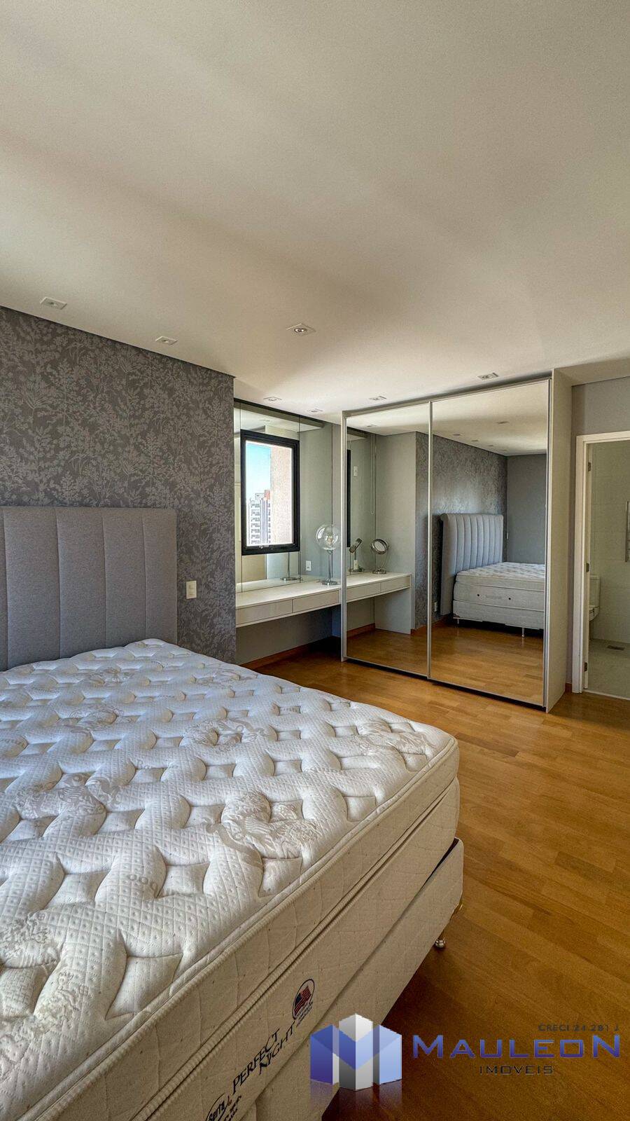 Apartamento à venda com 3 quartos, 186m² - Foto 25