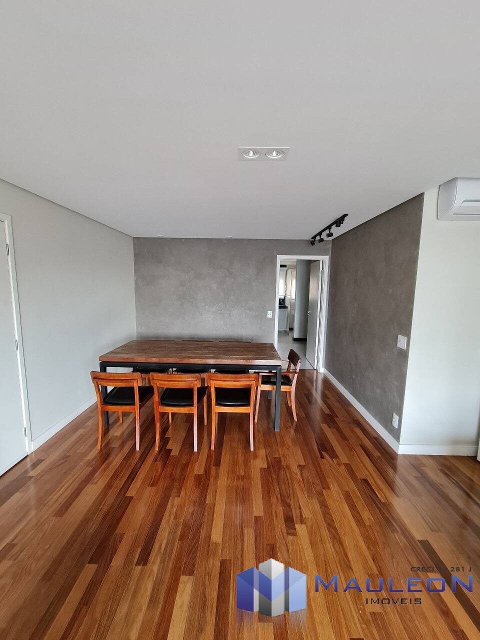 Apartamento para alugar com 3 quartos, 130m² - Foto 5