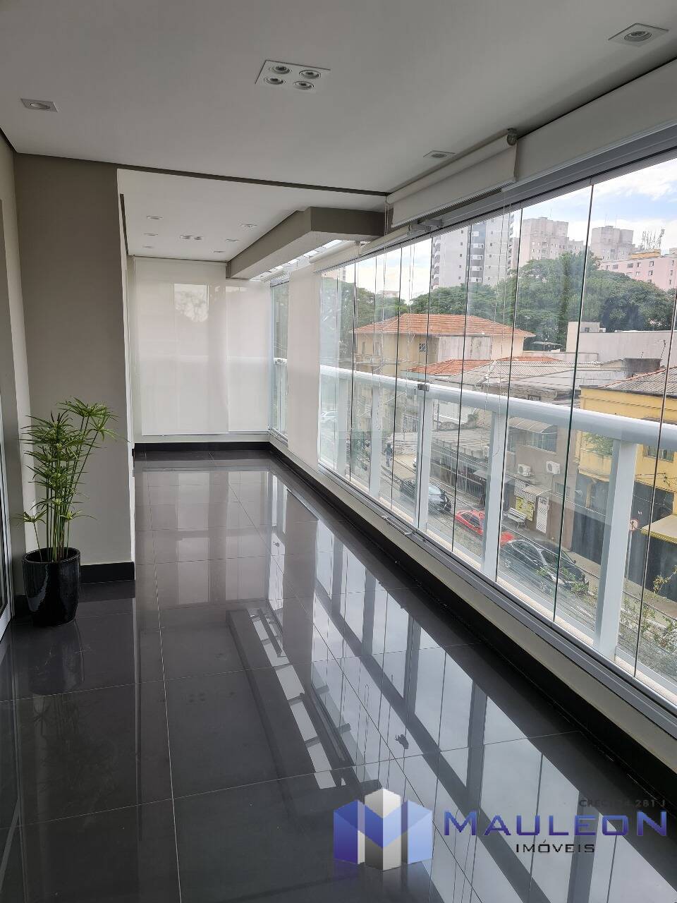 Apartamento para alugar com 3 quartos, 130m² - Foto 7