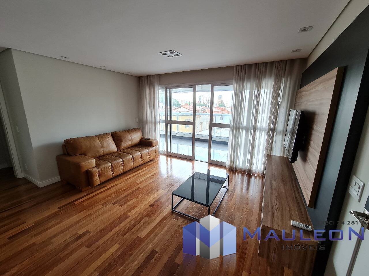 Apartamento para alugar com 3 quartos, 130m² - Foto 3