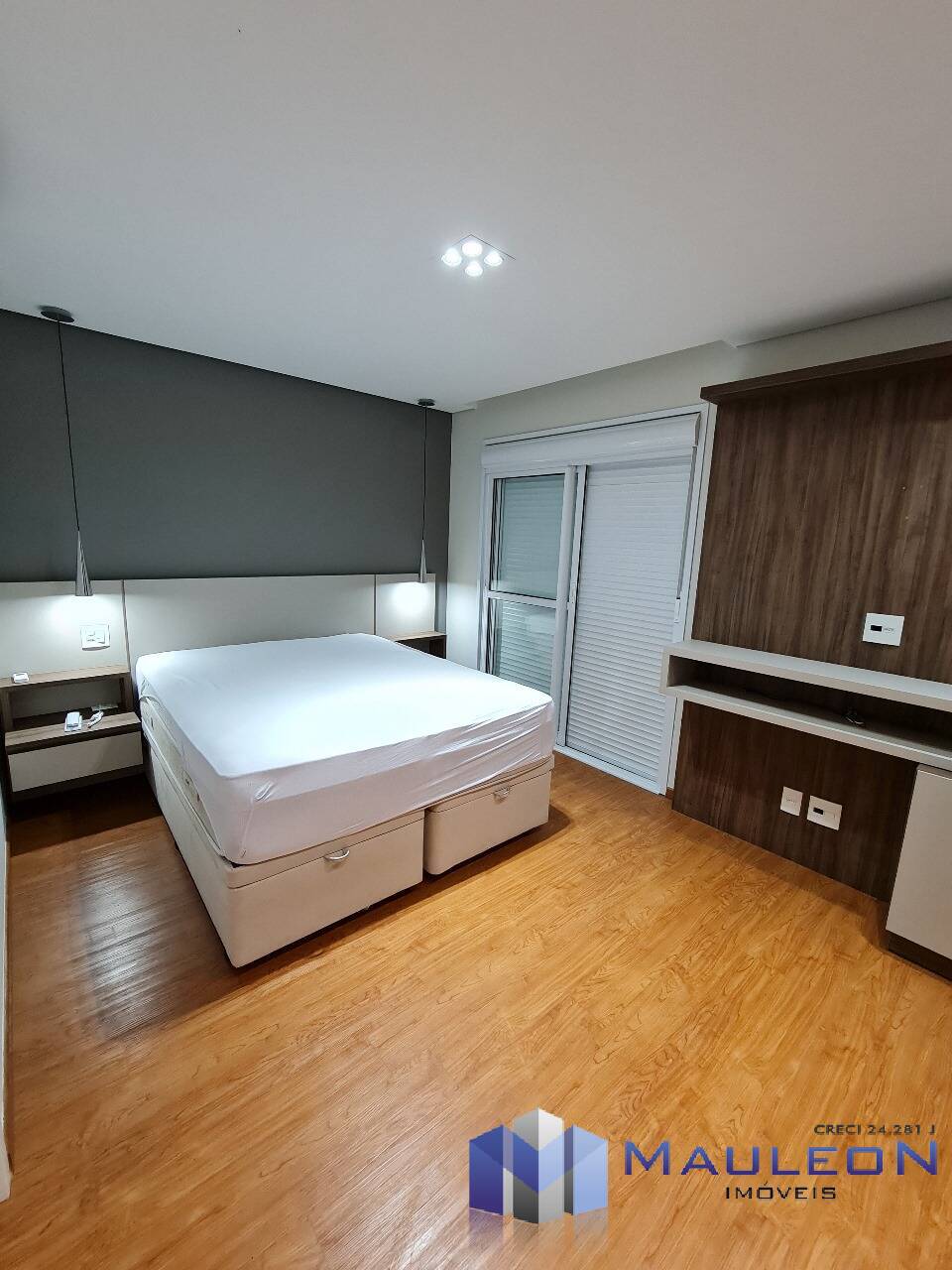 Apartamento para alugar com 3 quartos, 130m² - Foto 18