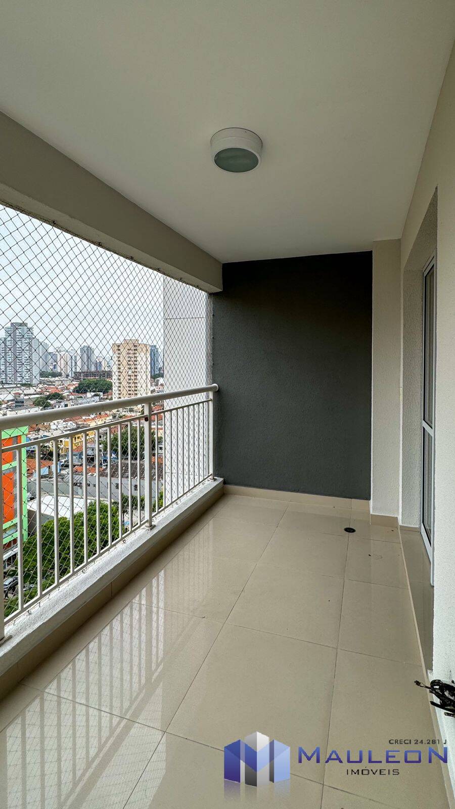 Apartamento à venda com 2 quartos, 68m² - Foto 3