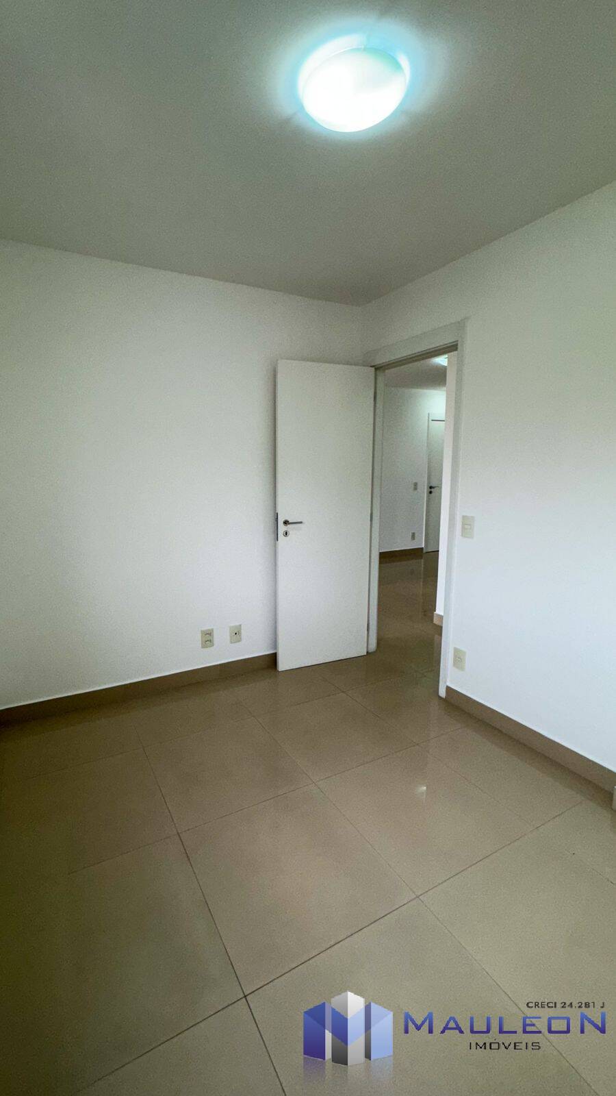 Apartamento à venda com 2 quartos, 68m² - Foto 6